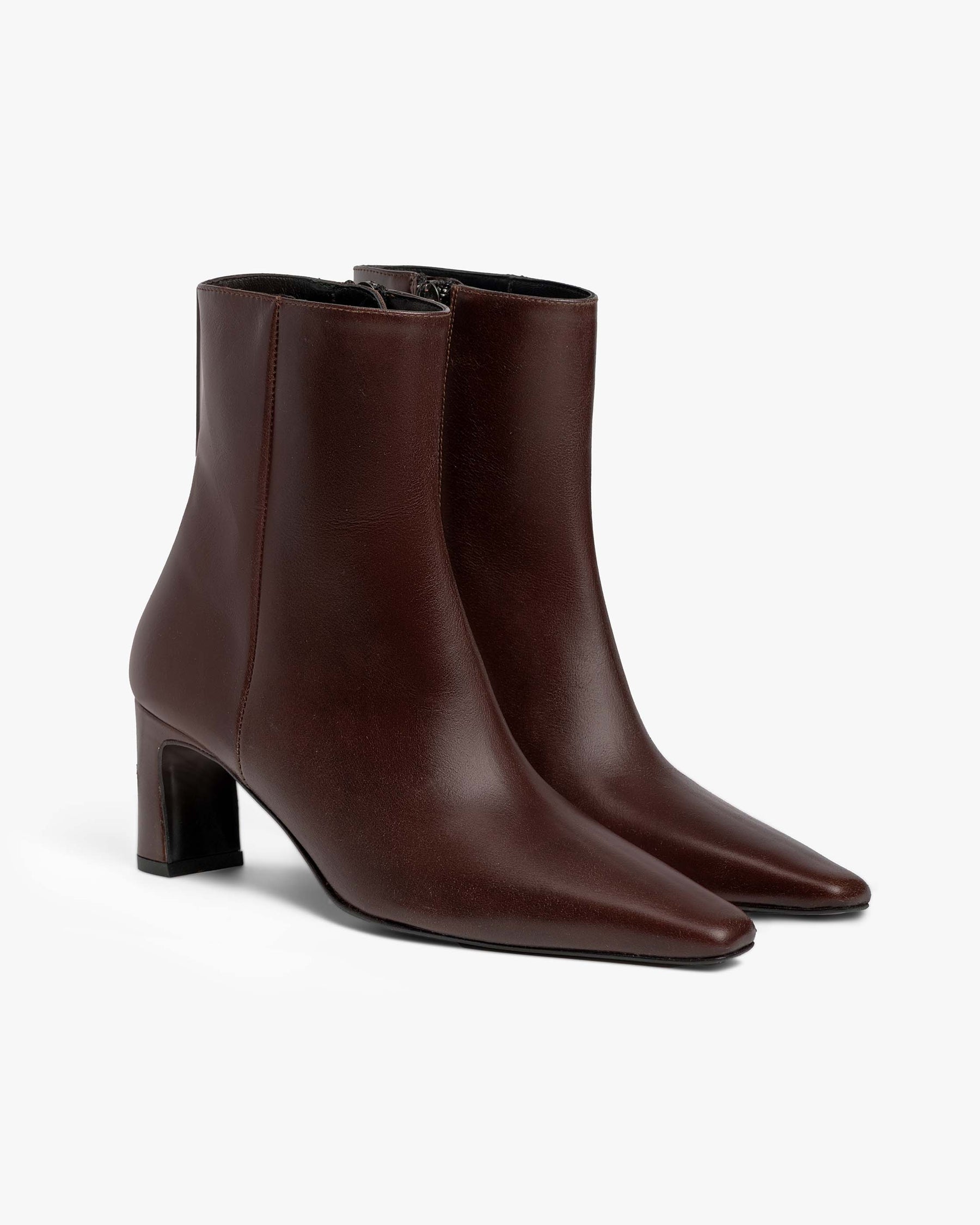 Botines Deba de piel marrones con cremallera lateral, Adeba Madrid