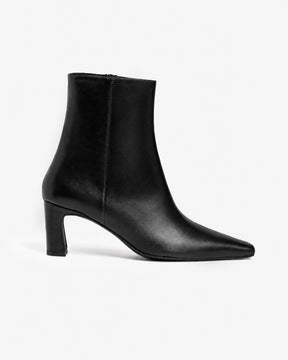 Botines Deba negros, vista frontal