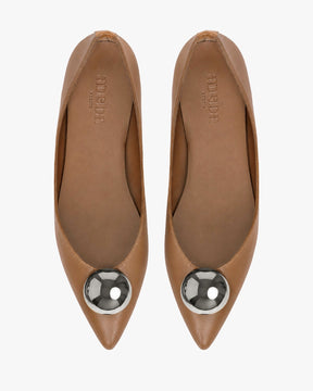 Bailarinas Matilda camel con broche plateado intercambiable