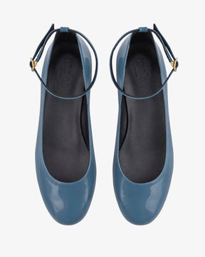 Dance blue