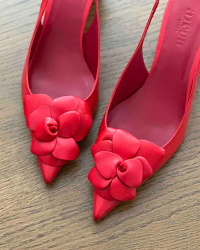 Muse flower red