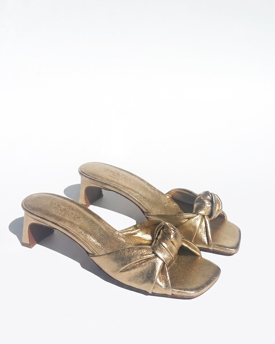 Knot gold sandals