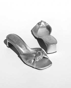 Knot silver sandals